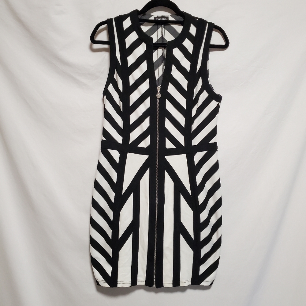 Bebe Zipper Front Black & White Bandage Dress Sz L